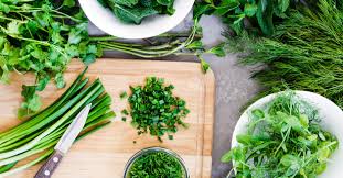 On la reconnaît grâce à sa saveur douce et fraîche. Conserver Menthe Persil Ou Basilic Et Bien D Autres Plantes Aromatiques