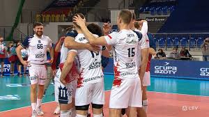 Cztery najlepsze siatkarskie drużyny europy walczyły w tauron arenie krakówo triumf w lidze mistrzów. Wielka Radosc Siatkarzy Zaksy Po Awansie Do Finalu Ligi Mistrzow Wideo Polsat Sport