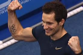 Pourtant engagé à la dernière minute, renaud lavillenie est arrivé deuxième ce dimanche lors de l'athlé urban. Perche Lavillenie Bat Le Record Du Monde Radio1 Tahiti