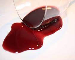 La vilaine tache de vin rouge disparaît sous vos yeux ! Comment Enlever Une Tache De Vin