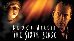 Aspretele, peştele fosilă vie vechi de 65 de milioane de ani a fost fotografiat miercuri dimineață de activiștii de mediu. Recenzie Top 10 Filme Horror Revista Fpm Fashion Premium Magazine