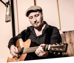 Camera and electrical department | cinematographer. Interview Mit Dem Sanger Und Songwriter Dominik Plangger