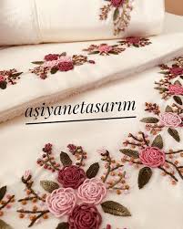 Hayirli Cumalar Bu Urun Servis Takimidir 9 Parcadan Olusuyor Sekiz Kisilik Masa Ortu Embroidery Stitches Tutorial Brazilian Embroidery Embroidery Patterns