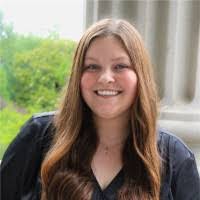 Nicole Arndt's Instagram, Twitter & Facebook