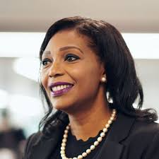 Elizabeth Linden's Instagram, Twitter & Facebook