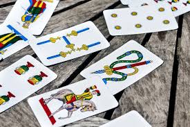 Come si gioca a scopa, regole e punteggi