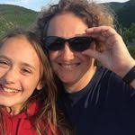 Carrie Curvin's Instagram, Twitter & Facebook