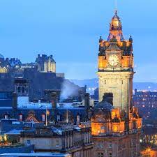Edimburgo es el centro de las finanzas en escocia, y el sexto centro financiero más importante de europa después de londres, parís, fráncfort, zúrich y ámsterdam, 97 por ser el centro de firmas como royal bank of scotland, hbos (dueños del bank of scotland) o standard life. Edimburgo Escocia Amazon Jobs