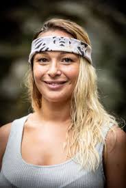 Les nerfs craquent et tout explose.entre frustrations et reproches, des scissions profondes se créent.qui sortira son épingle du jeu dans cette ambiance tendue ? Koh Lanta La Guerre Des Chefs Les Portraits Des 21 Candidats Devoiles Ladepeche Fr