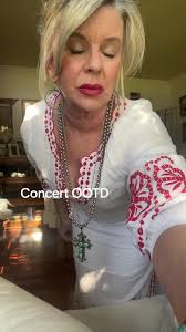 Robert Plant and Alison Krauss did not disappoint! They’ve both still got  it! #slowlivinglifestyle #coastalgrandmother #concertoutfit #concertlook  #morherdaughterduo #ootd @Madison Nix