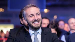 The böhmermann affair (also known as erdogate) was a political affair following an experimental poem on german satirist jan böhmermann 's satire show neo magazin royale in late march 2016 that deliberately insulted turkish president recep tayyip erdoğan using profane language. Kinderchor Bei Bohmermann Ein Song Uber Oma Als Corona Leugnerin Stern De