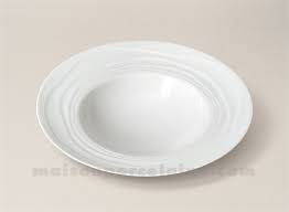 Rimmed Soup Plate Onde Gravee D22 5 Maison De La Porcelaine Porcelaine De Limoges Porcelaine Blanche Assiette Design