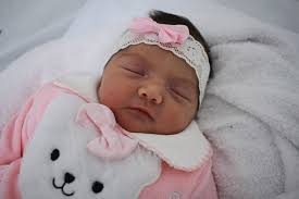 🥰 Álbum dos Bebês 📸 De segunda a sexta, os recém-nascidos na maternidade  do Hospital Centenário são fotografados em seus bercinhos. Na sexta-feira,  publicamos em nossas páginas do Facebook e Instagram. Essa