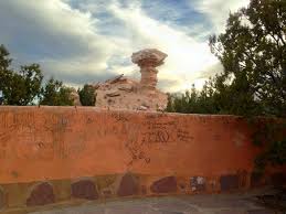 Situated in the historical district, this hotel is 1.9 mi (3.1 km) from las cruces museum of fine arts and culture and 2.9 mi (4.7 km) from new mexico. Camel Rock Has Lost Its Mouth