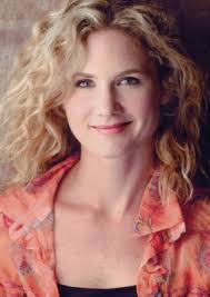 Alison Mcdonnell's Instagram, Twitter & Facebook