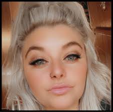 Hair & Makeup By January Lashae