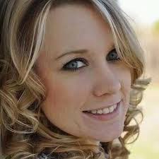 Jaclyn Crowe's Instagram, Twitter & Facebook