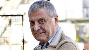 Luigi melieni mollo, conocido artísticamente como gino renni (calabria, 7 de junio de 1943) es un cantante, actor y humorista argentino de origen italiano. Ikaw8wk9q Vy4m