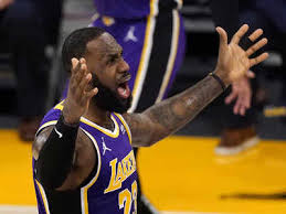 Lebron james wants to see more of the kyle kuzma that stepped up big on monday night. Lebron James Nba Warns Los Angeles Lakers Lebron James Kyle Kuzma Over Flops More Sports News Times Of India