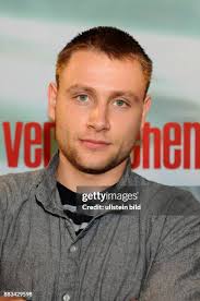 74 Schauspieler Max Riemelt Photos & High Res Pictures