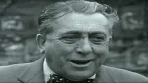 458 Giving Tour Of House Stock Videos, Footage, & 4K Video Clips