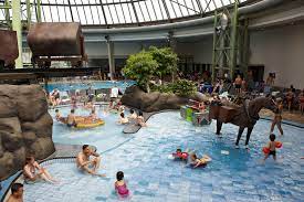 Tauchen sie ab im aquapark oberhausen und genießen sie nie dagewesene aussichten unter dem mächtigen förderturm, während ihre kleinen die abenteuerliche wasserwelt des aquaparks. Aquapark Passt Offnungszeiten An Oberhausen