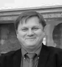 Wojciech Kwiatkowski nie żyje. Szybkie przekazy wielu byłych ministrów  kultury, z rozmaitych obozów politycznych zgodne: był wybitnym,  profesjonalnym, oddanym i rzetelnym urzędnikiem wysokiego szczebla.  Odpowiadał za finanse, budżet, inwestycje ...