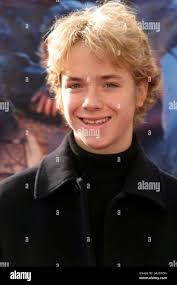 Peter pan 2003 jeremy sumpter hi-res stock photography and images