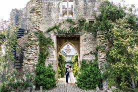 Discover Things To Do When Staying At This Luxury Self Catering Holiday Property In Nr Castle C Unique Wedding Venues Romantic Garden Wedding Wedding Venues Uk