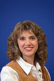 Linda Kantor's Instagram, Twitter & Facebook