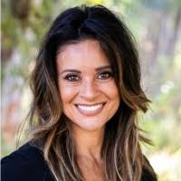 Krystal Kerns's Instagram, Twitter & Facebook