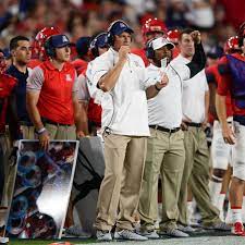 High scoring teams can entice prospective students to apply, and in return, make more money through tuition for the schools. How Much Do Arizona S Assistant Football Coaches Make Arizona Desert Swarm