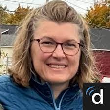 Katie Quinlan's Instagram, Twitter & Facebook