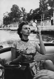 See more ideas about sofia loren, sophia, sophia loren. Sophia Loren Bei Den Internationalen Filmfestspielen Von Venedig 1958 Bild Kaufen Verkaufen