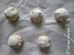 Petits Pains Aux Figues Et Aux Noix Avec Ingredient Magique Inside