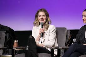 If you aren't familiar with the guy then let us tell you billy is also an acclaimed actor. Who Is Meghann Fahy Dating Meghann Fahy Boyfriend Husband