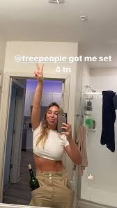 Madelyn cline is an american actress, best known for portraying sarah camron in the netflix series outer banks. Stories Instagram Women Celebs Style