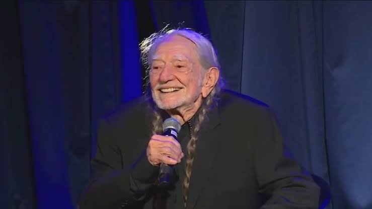 Happy birthday, Willie Nelson: Music legend turns 91 | FOX 7 Austin