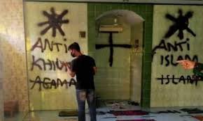 Sebuah perbuatan buruk dilakukan oknum tak bertanggung jawab. Tag Vandalisme Kumpulan Berita Vandalisme Winnetnews Com