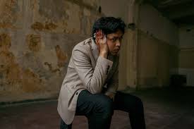 If playback doesn't begin shortly, try restarting your device. Menari Dengan Bayangan Dan Keluhan Keluhan Sederhana Hindia Pop Hari Ini
