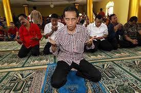 Akun twitter resmi presiden republik indonesia joko widodo. As Indonesia Election Nears Joko Widodo Makes Trip To Mecca Wsj