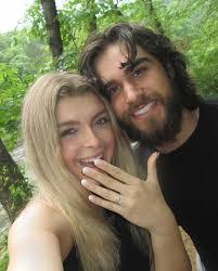 Jamie Moon's Instagram, Twitter & Facebook