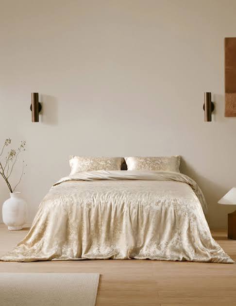 The Best Bed Sheets, Editor-Approved for Beauty and Comfort | Homes and Gardens