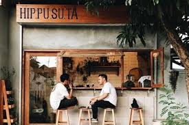 Kalau mimin sih pasti ya pak presiden ke 7 indonesia yaitu jokowidodo. 7 Rekomendasi Kafe Di Solo Cocok Jadi Tempat Nongkrong Yang Asyik