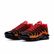 Nike's creative director sean mcdowell came up with the shoe after seeing palm trees silhouetted by a sunset on holiday. Nike Air Max Plus Tn Volcano Da1514 001 Outback Sylt