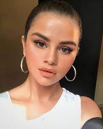 Get a facial, eyelash extensions, temporary henna tattoos and. What Is Eyebrow Tinting 2020 Brow Tint Cost Risks And Safety