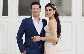 Mert fırat 2.5 aydır birlikte olduğu sevgilisi i̇dil fırat'la sözlendi! Mert Firat Ve Idil Firat A Buyuk Sok Bu Aksam Evlenecekler Ama