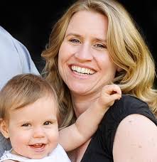 Meet Claire Mills of Kids Music by Claire in Lake Balboa