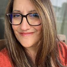 Veronica Fletcher's Instagram, Twitter & Facebook