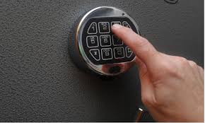 While many of its safes utilize a mechanical combination lock, some have a digital keypad lock. What Do You Do If You Can T Open Your Sentry Safe Lock Box Home Safe Savers